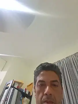 Snapshot of DMijares chatting on 07/09/26, 03:40 DMijares online show from 07/09/26, 03:40