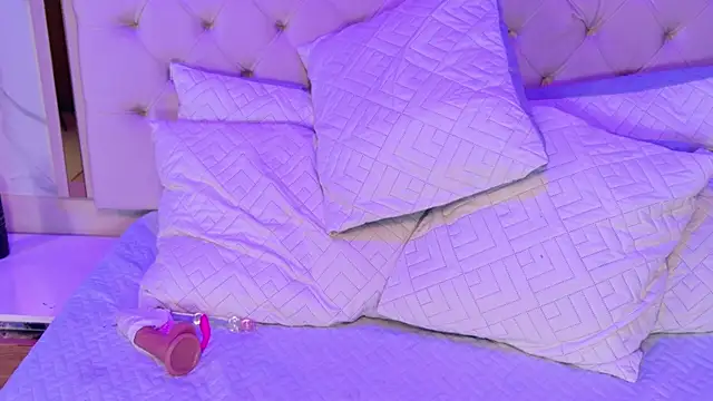 Olivia rosee1 online show from 07/08/26, 10:21