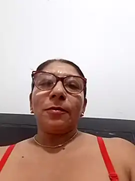 Luna Sae online show from 07/11/26, 01:06
