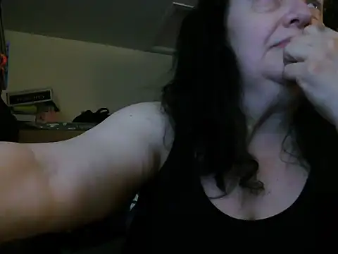 shadowdashlyla online show from 07/10/26, 03:39