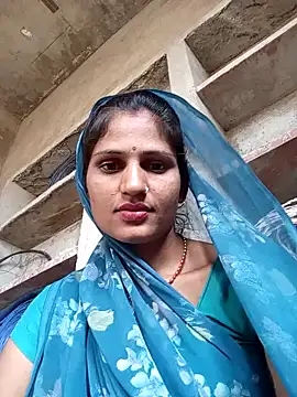 Snapshot of Santoshi7080 chatting on 07/10/26, 04:45 Santoshi7080 online show from 07/10/26, 04:45