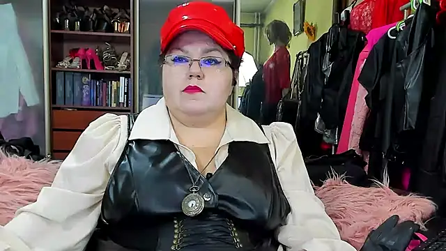 KaryQueen online show from 02/25/25, 04:35
