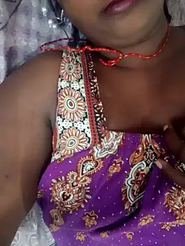 Snapshot of Mnisha6619 chatting on 07/10/26, 05:40 Mnisha6619 online show from 07/10/26, 05:40