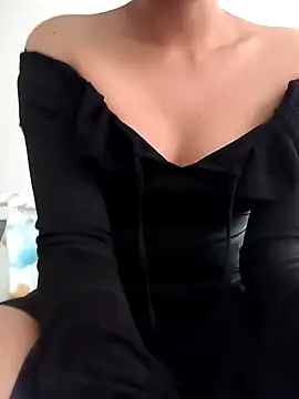 Snapshot of maya_hu chatting on 07/09/26, 10:15 maya hu online show from 07/09/26, 10:15