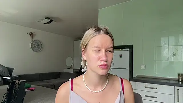 CryBaabyy online show from 07/13/26, 09:19