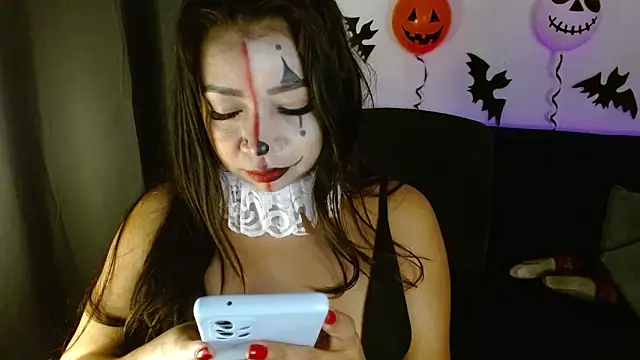 lispetite online show from 10/31/25, 05:59