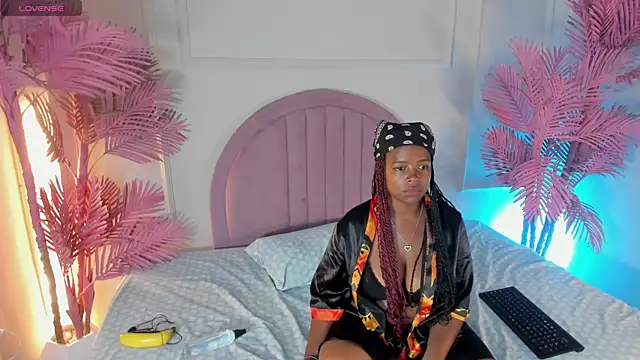 Tiianascott online show from 07/13/26, 05:18