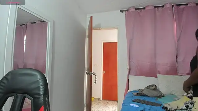 LupeAdams online show from 04/08/26, 10:22