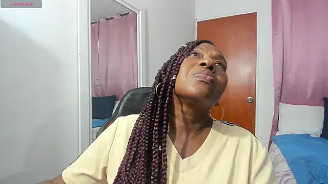 LupeAdams online show from 04/07/26, 10:22