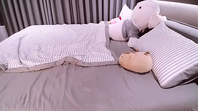 SungkyunnKwan online show from 10/30/25, 10:13