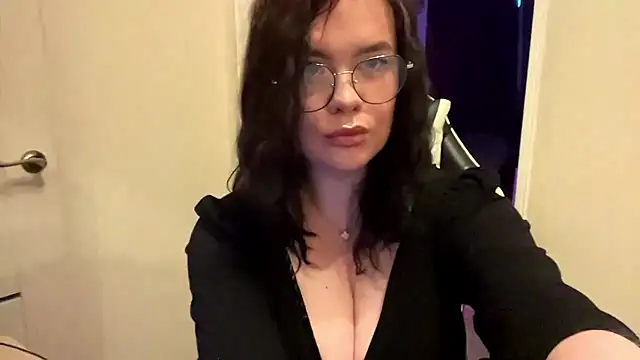 AdelinaVirelle online show from 07/14/26, 05:08