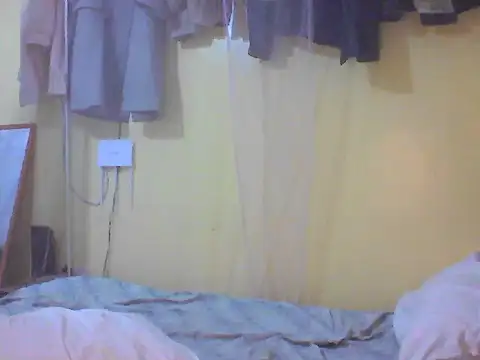 Snapshot of Ebonymuse chatting on 07/14/26, 05:45 Ebonymuse online show from 07/14/26, 05:45