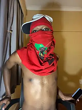 Snapshot of Thabang13_ chatting on 07/13/26, 07:24 Thabang13 online show from 07/13/26, 07:24
