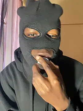 Snapshot of Thabang13_ chatting on 07/26/26, 10:22 Thabang13 online show from 07/26/26, 10:22
