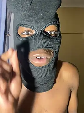 Snapshot of Thabang13_ chatting on 07/25/26, 02:56 Thabang13 online show from 07/25/26, 02:56