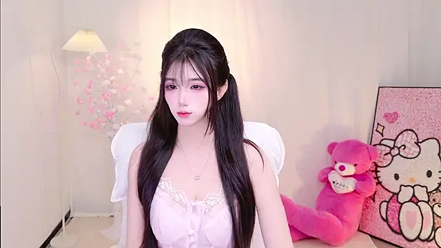 susumillie  online show from 07/12/26, 08:04