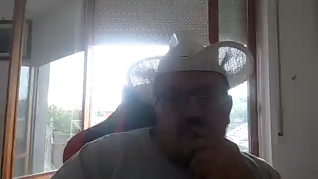 Snapshot of Theitalianpapi chatting on 07/11/26, 04:29 Theitalianpapi online show from 07/11/26, 04:29