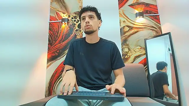 LUCA GREEND online show from 07/13/26, 12:37