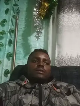 Snapshot of Toti_001 chatting on 07/11/26, 05:24 Toti 001 online show from 07/11/26, 05:24