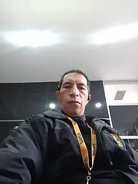 tornado0001 online show from 07/12/26, 10:43