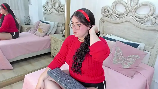 lesly roseliss online show from 07/12/26, 03:29