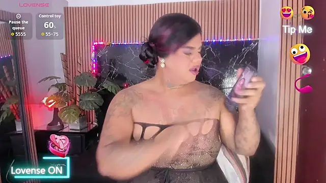 isabelleandbrand online show from 10/26/25, 02:17