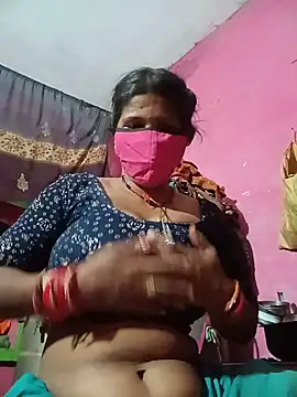 Snapshot of Sundarr_kanyaa chatting on 07/17/26, 04:04 Sundarr kanyaa online show from 07/17/26, 04:04