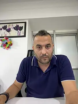 Snapshot of Businessmantryy chatting on 07/25/26, 03:51 Businessmantryy online show from 07/25/26, 03:51