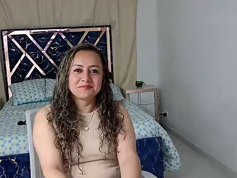 Snapshot of Cristalsexy25 chatting on 07/17/26, 12:41 Cristalsexy25 online show from 07/17/26, 12:41