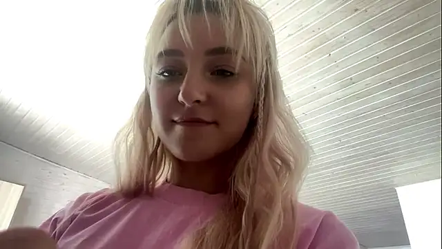Snapshot of LilEvi chatting on 07/13/26, 08:35 LilEvi online show from 07/13/26, 08:35