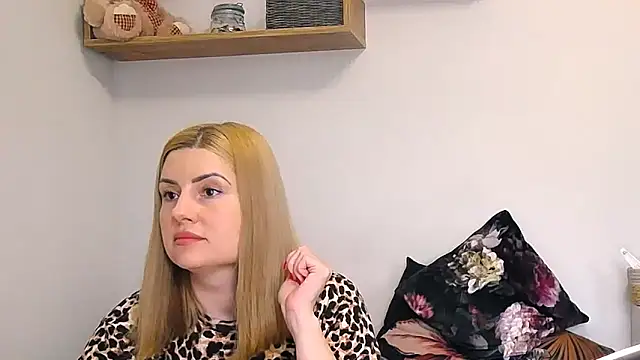 alisenties online show from 04/08/26, 03:46
