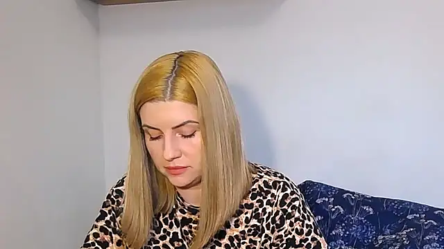 alisenties online show from 03/08/26, 02:42