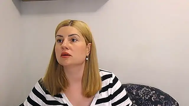 alisenties online show from 06/03/26, 02:18