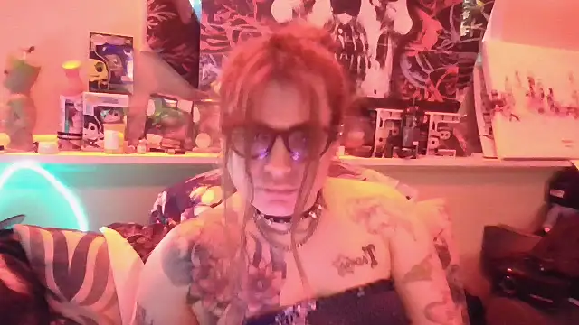 Snapshot of UrHellBri-L chatting on 07/13/26, 09:58 UrHellBri-L online show from 07/13/26, 09:58