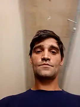 Snapshot of mikeklu chatting on 07/13/26, 11:31 mikeklu online show from 07/13/26, 11:31