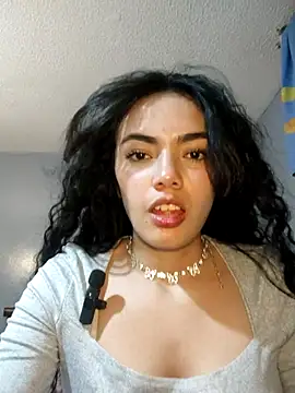 laura mon online show from 08/05/26, 02:38