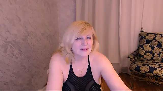 Samantha Si online show from 05/05/26, 07:17