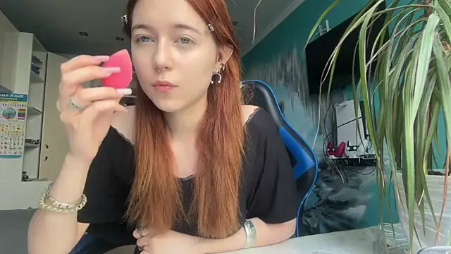 Snapshot of DeloisAtkins chatting on 07/15/26, 07:04 DeloisAtkins online show from 07/15/26, 07:04