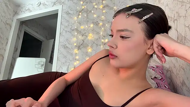 Snapshot of JenniferJenny_ chatting on 07/15/26, 11:50 JenniferJenny online show from 07/15/26, 11:50