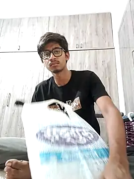 Snapshot of Badboy_Gaurav_04073 chatting on 07/14/26, 10:21 Badboy Gaurav 04073 online show from 07/14/26, 10:21