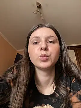 kirrraaaa online show from 07/14/26, 12:44