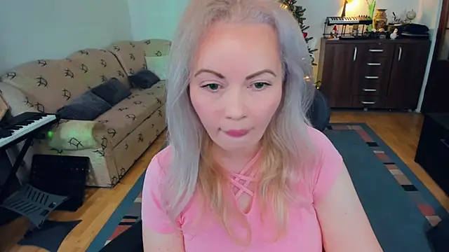 WhitneyLynn online show from 01/10/25, 05:24