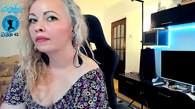 WhitneyLynn online show from 09/12/25, 12:33