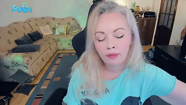 WhitneyLynn online show from 03/14/25, 11:22