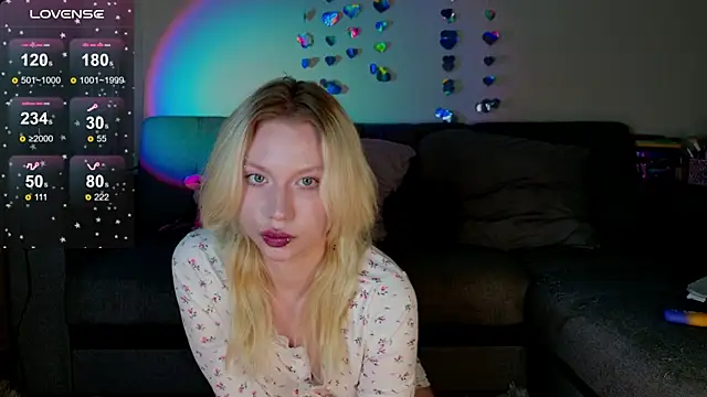 Snapshot of SonyaBlade_ chatting on 07/19/26, 06:48 SonyaBlade online show from 07/19/26, 06:48