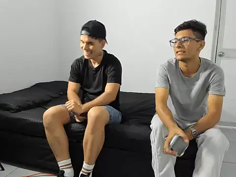 chicossexo02 online show from 07/24/26, 08:05