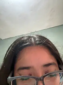 Snapshot of Nay_beby chatting on 07/17/26, 10:07 Nay beby online show from 07/17/26, 10:07