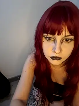 Snapshot of Lunera_azul chatting on 07/15/26, 02:40 Lunera azul online show from 07/15/26, 02:40