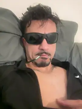 Snapshot of DiegoPosturado chatting on 07/15/26, 03:35 DiegoPosturado online show from 07/15/26, 03:35