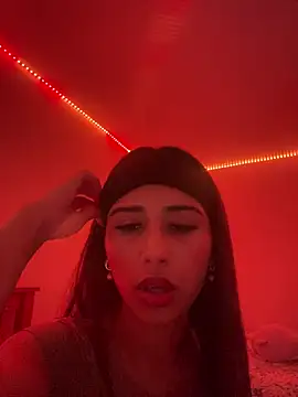 NextDoorMolly online show from 07/15/26, 07:43